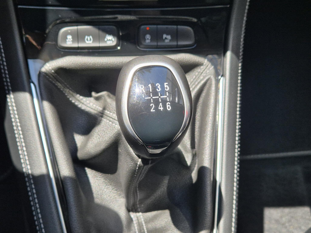 46063823-22.jpg