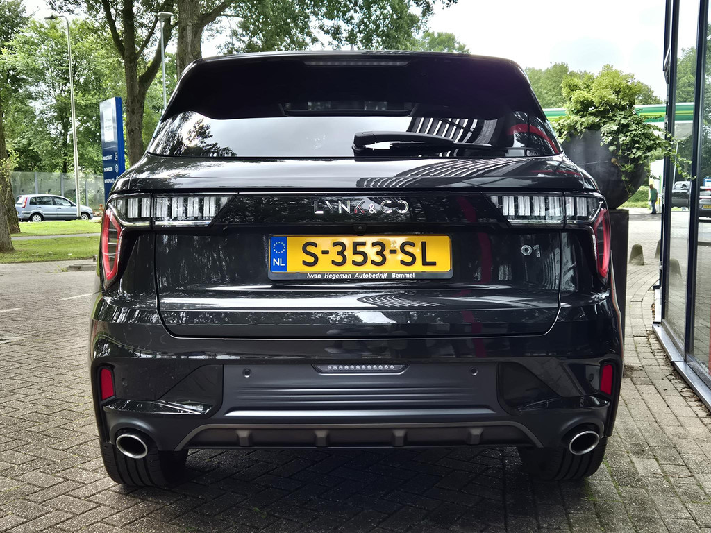 46475505-6.jpg