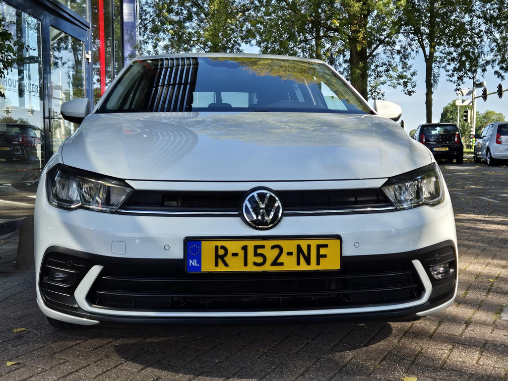 48027348-5.jpg